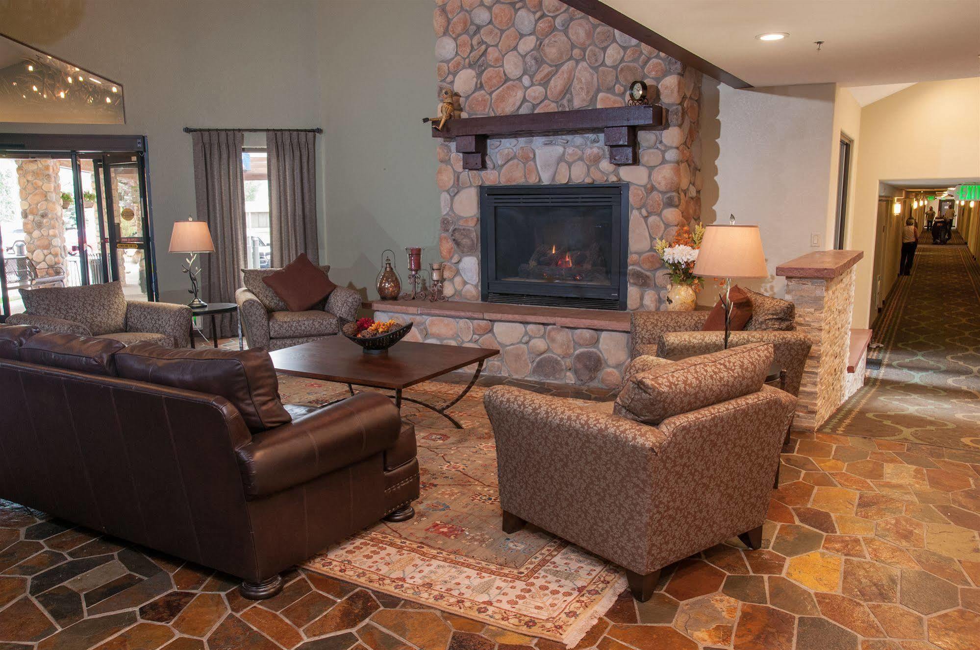 Best Western Plus Eagle Vail Airport Exterior photo
