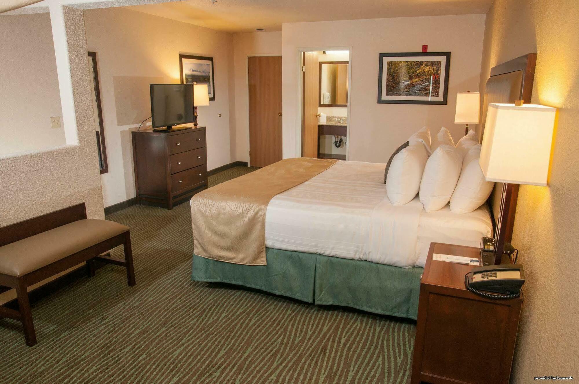 Best Western Plus Eagle Vail Airport Exterior photo